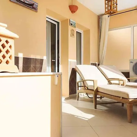 Vale Do Garrao Sleeps 4 With Pool Air Con And Wifi Apartment *